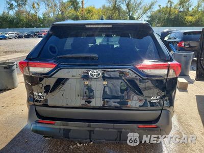 Zdjęcie 6 z 12 samochodu: 2023 TOYOTA RAV4 XLE VIN:JTMP1RFV5PD095497 - miniatura