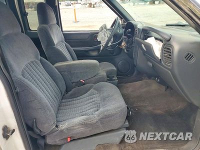 Zdjęcie 7 z 12 samochodu: 1998 CHEVROLET S TRUCK S10 VIN:1GCCS19XXW8138667 - miniatura