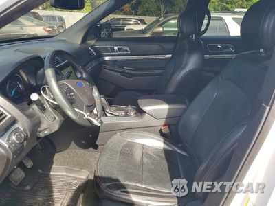 Zdjęcie 7 z 13 samochodu: 2017 FORD EXPLORER VIN:1FM5K8GT4HGD47330 - miniatura
