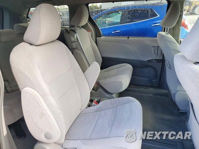 Zdjęcie 11 z 13 samochodu: 2015 TOYOTA SIENNA LE VIN:5TDKK3DC7FS591832 - miniatura