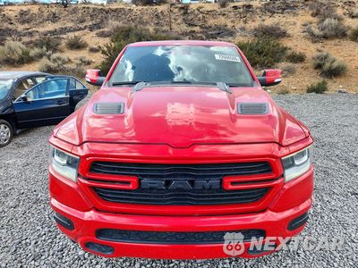 Piąte zdjęcie samochodu w środku: 2022 RAM 1500 LARAMIE VIN:1C6SRFJTXNN333026 - miniatura
