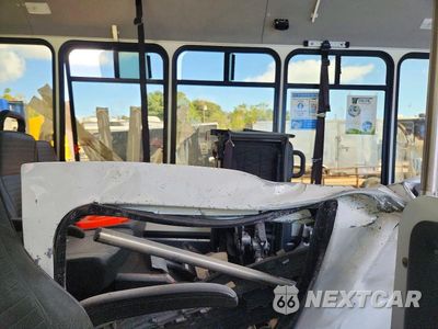 Zdjęcie 6 z 13 samochodu: 2021 FORD ECONOLINE - SHUTTLE BUS VIN:1FDEE3FN7MDC17566 - miniatura