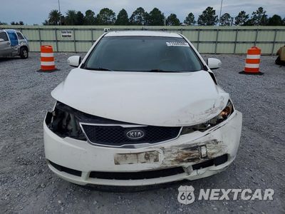 Piąte zdjęcie samochodu w środku: 2010 KIA FORTE EX VIN:KNAFU4A2XA5060259 - miniatura