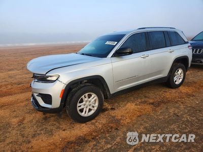 2023 JEEP GRAND CHEROKEE LAREDO 1C4RJHAG8PC606606 - główne zdjęcie licytacji z USA - miniatura