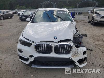 Piąte zdjęcie samochodu w środku: 2018 BMW X1 XDRIVE28I VIN:WBXHT3C35J5L25414 - miniatura