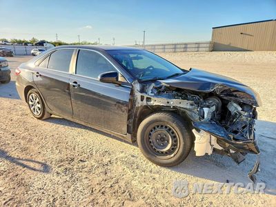 Czwarte zdjęcie samochodu z boku: 2017 TOYOTA CAMRY LE VIN:4T1BF1FK6HU279914 - miniatura