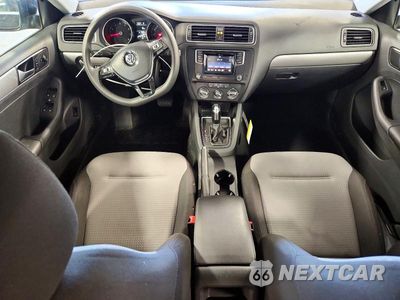 Zdjęcie 8 z 12 samochodu: 2017 VOLKSWAGEN JETTA S VIN:3VW2B7AJ2HM374764 - miniatura