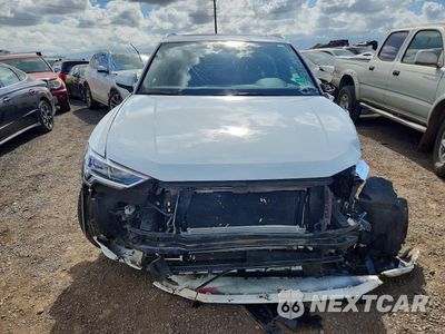 Piąte zdjęcie samochodu w środku: 2022 AUDI Q3 PREMIUM PLUS S LINE 45 VIN:WA1EECF36N1017634 - miniatura