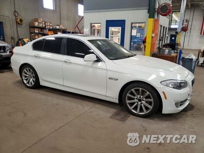 Czwarte zdjęcie samochodu z boku: 2013 BMW 528 I VIN:WBAXG5C57DDY32347 - miniatura
