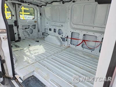 Zdjęcie 10 z 13 samochodu: 2025 FORD TRANSIT 150 DELIVERY VAN VIN:1FTYE1Y89SKA30545 - miniatura