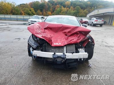Piąte zdjęcie samochodu w środku: 2023 KIA K5 GT LINE VIN:5XXG64J29PG224641 - miniatura