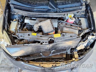 Zdjęcie 11 z 12 samochodu: 2012 TOYOTA PRIUS TWO VIN:JTDKN3DU3C5478655 - miniatura