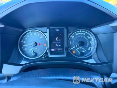 Zdjęcie 8 z 10 samochodu: 2019 TOYOTA TACOMA TRD OFF-ROAD VIN:3TMCZ5AN8KM259572 - miniatura