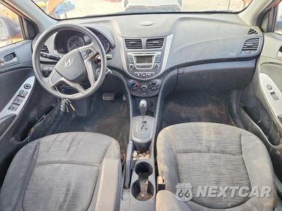 Zdjęcie 8 z 12 samochodu: 2017 HYUNDAI ACCENT SE VIN:KMHCT5AE5HU327862 - miniatura