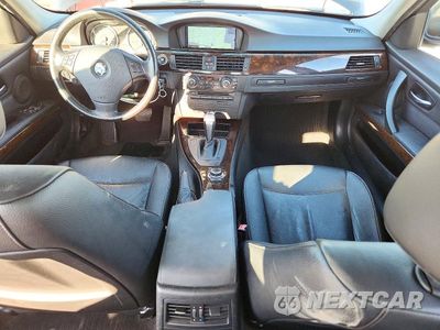 Zdjęcie 8 z 13 samochodu: 2011 BMW 328 XI VIN:WBAPK7C51BA819540 - miniatura