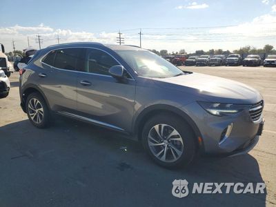 Czwarte zdjęcie samochodu z boku: 2021 BUICK ENVISION ESSENCE VIN:LRBFZPR4XMD149558 - miniatura