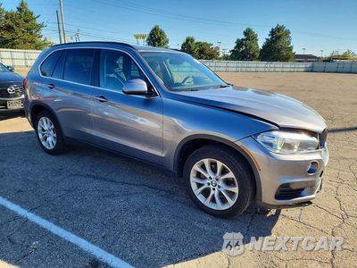 Czwarte zdjęcie samochodu z boku: 2016 BMW X5 XDRIVE35I VIN:5UXKR0C53G0S88563 - miniatura