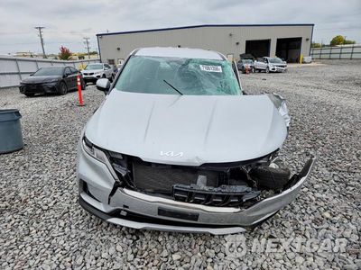 Piąte zdjęcie samochodu w środku: 2023 KIA CARNIVAL LX VIN:KNDNB4H36P6255166 - miniatura