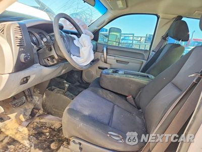 Zdjęcie 7 z 13 samochodu: 2013 CHEVROLET SILVERADO K2500 HEAVY DUTY VIN:1GB2KVCG0DZ362926 - miniatura