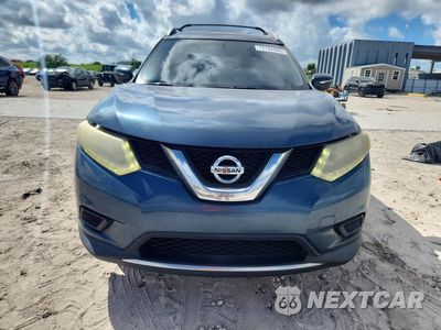 Piąte zdjęcie samochodu w środku: 2014 NISSAN ROGUE SV VIN:5N1AT2MT8EC870107 - miniatura