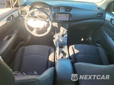 Zdjęcie 8 z 12 samochodu: 2019 NISSAN SENTRA S VIN:3N1AB7AP2KY380960 - miniatura