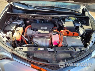 Zdjęcie 12 z 13 samochodu: 2018 TOYOTA RAV4 HYBRID XLE VIN:JTMRJREV2JD258205 - miniatura