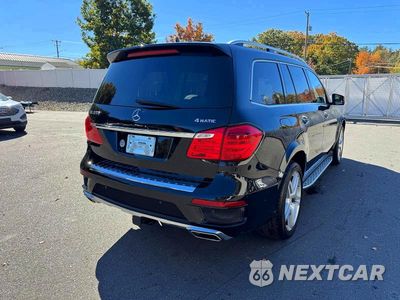 Trzecie zdjęcie samochodu z tyłu: 2015 MERCEDES-BENZ GL 550 4MATIC VIN:4JGDF7DE2FA544657 - miniatura
