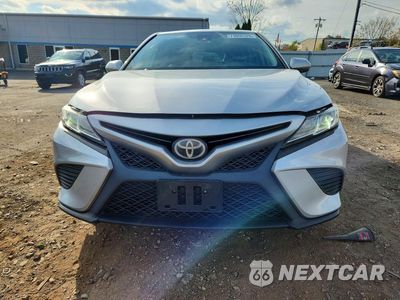 Piąte zdjęcie samochodu w środku: 2019 TOYOTA CAMRY SE VIN:4T1B11HK6KU189181 - miniatura
