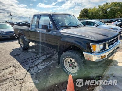 Czwarte zdjęcie samochodu z boku: 1992 TOYOTA PICKUP DELUXE VIN:JT4VN13D0N5080986 - miniatura