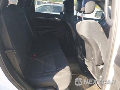 Zdjęcie 11 z 13 samochodu: 2016 JEEP GRAND CHEROKEE LAREDO VIN:1C4RJEAG8GC336176 - miniatura