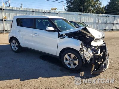 Czwarte zdjęcie samochodu z boku: 2017 KIA SOUL BASE VIN:KNDJN2A28H7442240 - miniatura