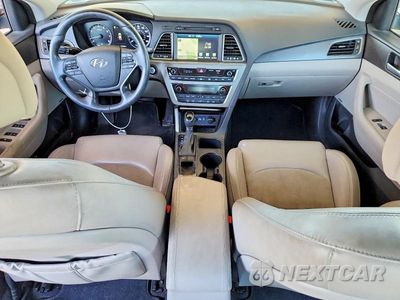 Zdjęcie 8 z 12 samochodu: 2015 HYUNDAI SONATA SPORT VIN:5NPE34AF9FH065528 - miniatura