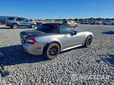 Trzecie zdjęcie samochodu z tyłu: 2017 FIAT 124 SPIDER CLASSICA VIN:JC1NFAEK4H0118937 - miniatura
