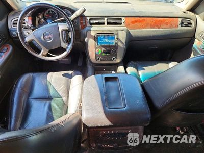 Zdjęcie 8 z 13 samochodu: 2009 GMC YUKON SLT VIN:1GKFK33039R284352 - miniatura