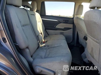 Zdjęcie 11 z 12 samochodu: 2019 TOYOTA HIGHLANDER LE VIN:5TDZARFH5KS049913 - miniatura