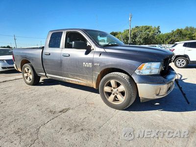 Czwarte zdjęcie samochodu z boku: 2016 RAM 1500 SLT VIN:1C6RR6GT1GS143402 - miniatura