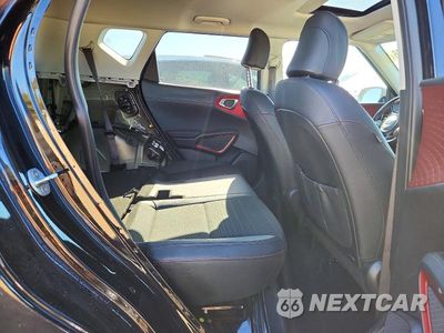 Zdjęcie 10 z 13 samochodu: 2020 KIA SOUL GT-LINE TURBO VIN:KNDJ53AF2L7077040 - miniatura