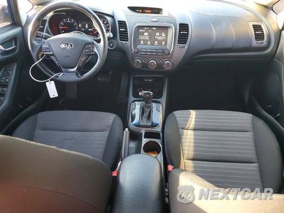 Zdjęcie 8 z 12 samochodu: 2017 KIA FORTE S VIN:3KPFL4A79HE022876 - miniatura