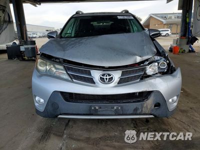 Piąte zdjęcie samochodu w środku: 2013 TOYOTA RAV4 XLE VIN:2T3RFREV8DW089039 - miniatura