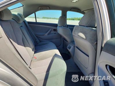 Zdjęcie 10 z 12 samochodu: 2011 TOYOTA CAMRY LE VIN:4T1BF3EK5BU643860 - miniatura
