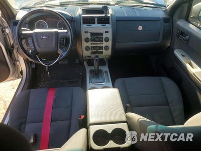Zdjęcie 8 z 13 samochodu: 2011 FORD ESCAPE XLT VIN:1FMCU9DG7BKB60330 - miniatura