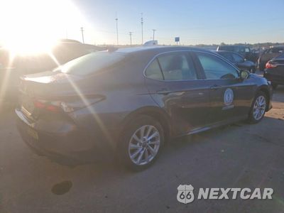 Trzecie zdjęcie samochodu z tyłu: 2023 TOYOTA CAMRY LE VIN:4T1C11AK9PU791871 - miniatura