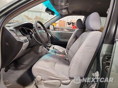 Zdjęcie 7 z 13 samochodu: 2005 TOYOTA HIGHLANDER BASE VIN:JTEGP21AX50067866 - miniatura