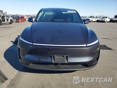 Piąte zdjęcie samochodu w środku: 2026 TESLA MODEL Y VIN:7SAYGDEE6TF379685 - miniatura