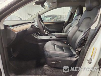 Zdjęcie 7 z 13 samochodu: 2025 TESLA MODEL Y VIN:7SAYGDEE3SF292048 - miniatura