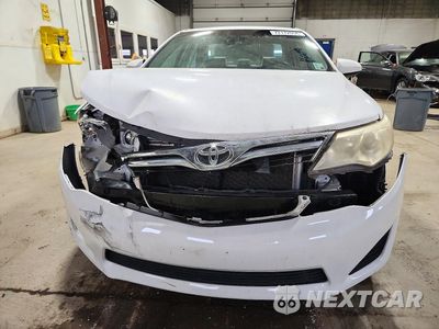 Piąte zdjęcie samochodu w środku: 2013 TOYOTA CAMRY LE VIN:4T4BF1FK4DR280642 - miniatura