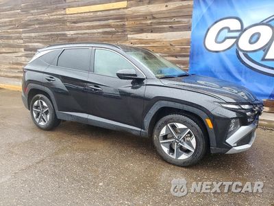 Czwarte zdjęcie samochodu z boku: 2025 HYUNDAI TUCSON SEL VIN:5NMJBCDE0SH505285 - miniatura