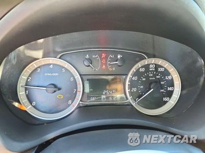 Zdjęcie 9 z 12 samochodu: 2015 NISSAN SENTRA SV VIN:3N1AB7AP5FL695867 - miniatura