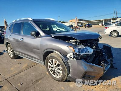 Czwarte zdjęcie samochodu z boku: 2018 NISSAN ROGUE SV VIN:KNMAT2MT8JP517793 - miniatura