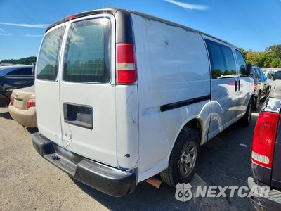 Trzecie zdjęcie samochodu z tyłu: 2012 CHEVROLET EXPRESS G1500 DELIVERY VAN VIN:1GCSGAFX6C1177732 - miniatura